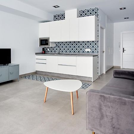 9 Nidos Centrica Suites - Nuevo Plasencia Kültér fotó