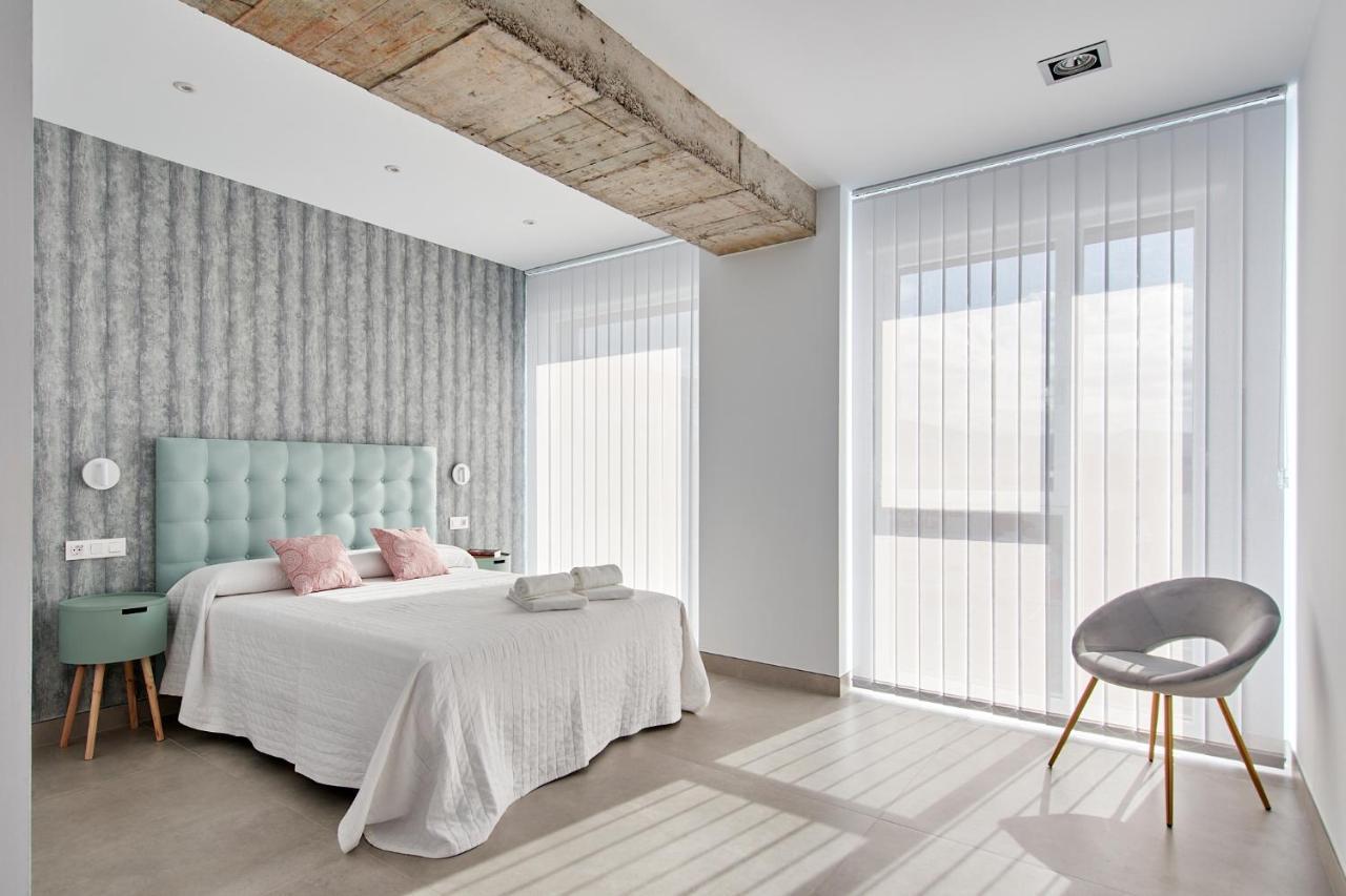 9 Nidos Centrica Suites - Nuevo Plasencia Kültér fotó