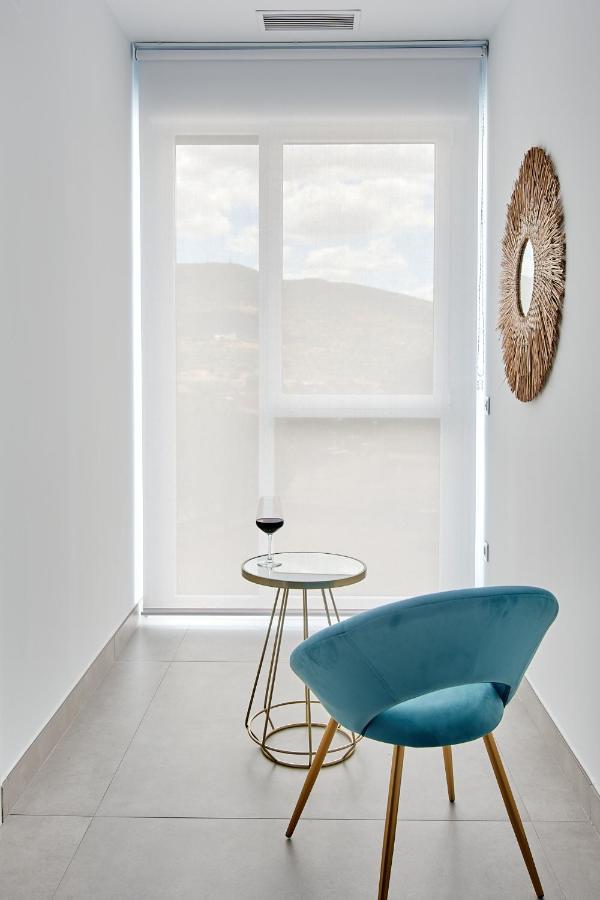 9 Nidos Centrica Suites - Nuevo Plasencia Kültér fotó