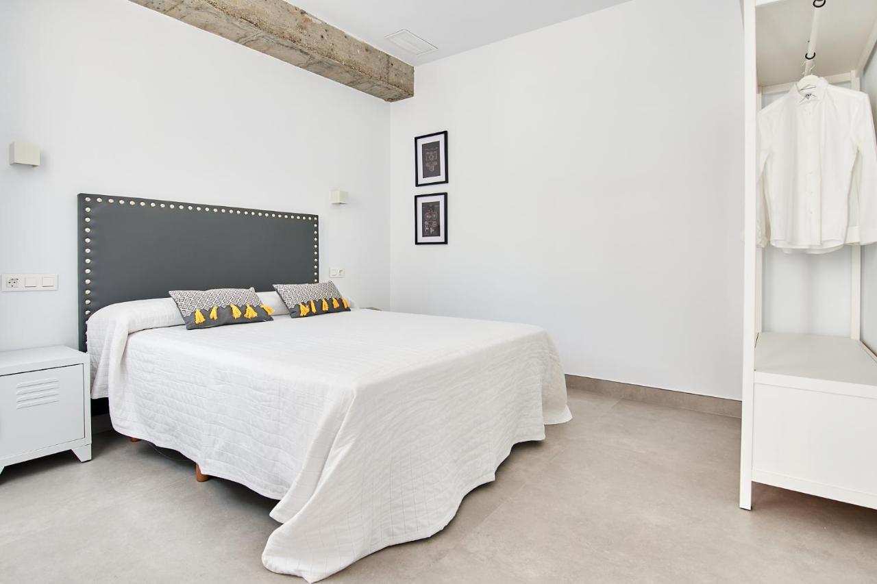 9 Nidos Centrica Suites - Nuevo Plasencia Kültér fotó
