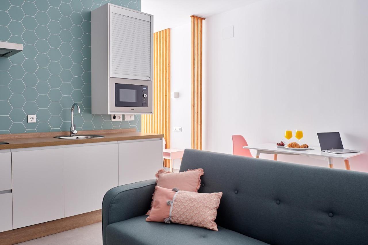 9 Nidos Centrica Suites - Nuevo Plasencia Kültér fotó