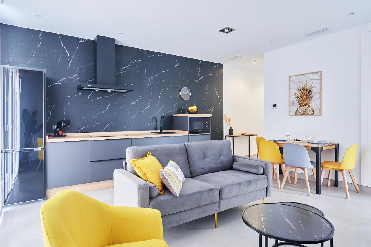 9 Nidos Centrica Suites - Nuevo Plasencia Kültér fotó