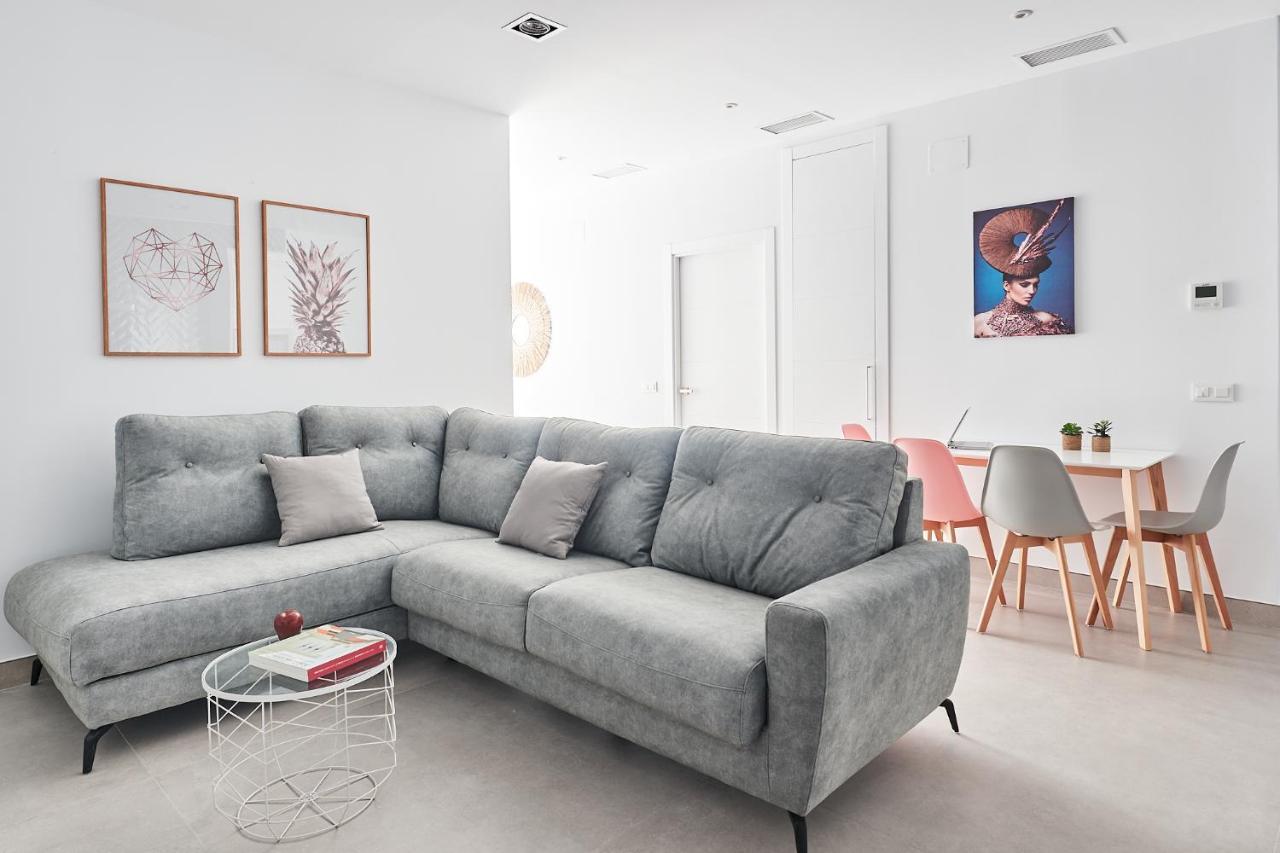 9 Nidos Centrica Suites - Nuevo Plasencia Kültér fotó