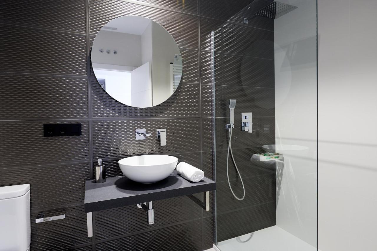 9 Nidos Centrica Suites - Nuevo Plasencia Kültér fotó